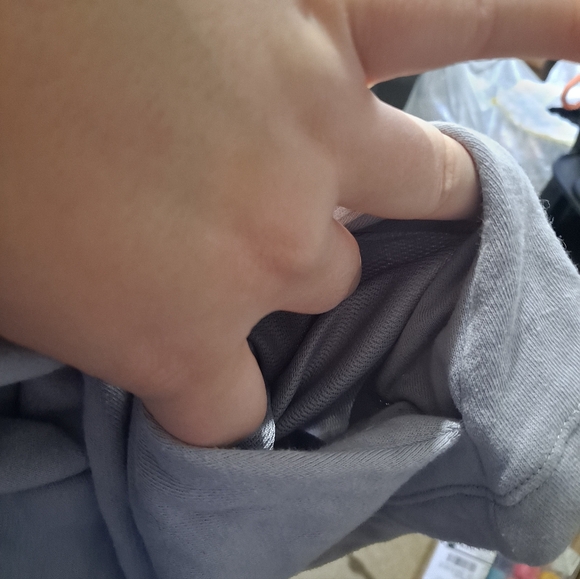 Fabletics Sweatshirt - Picture 8 of 8